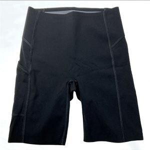 Spanx EveryWear Active Bike Shorts With Pocket, Size 2x.